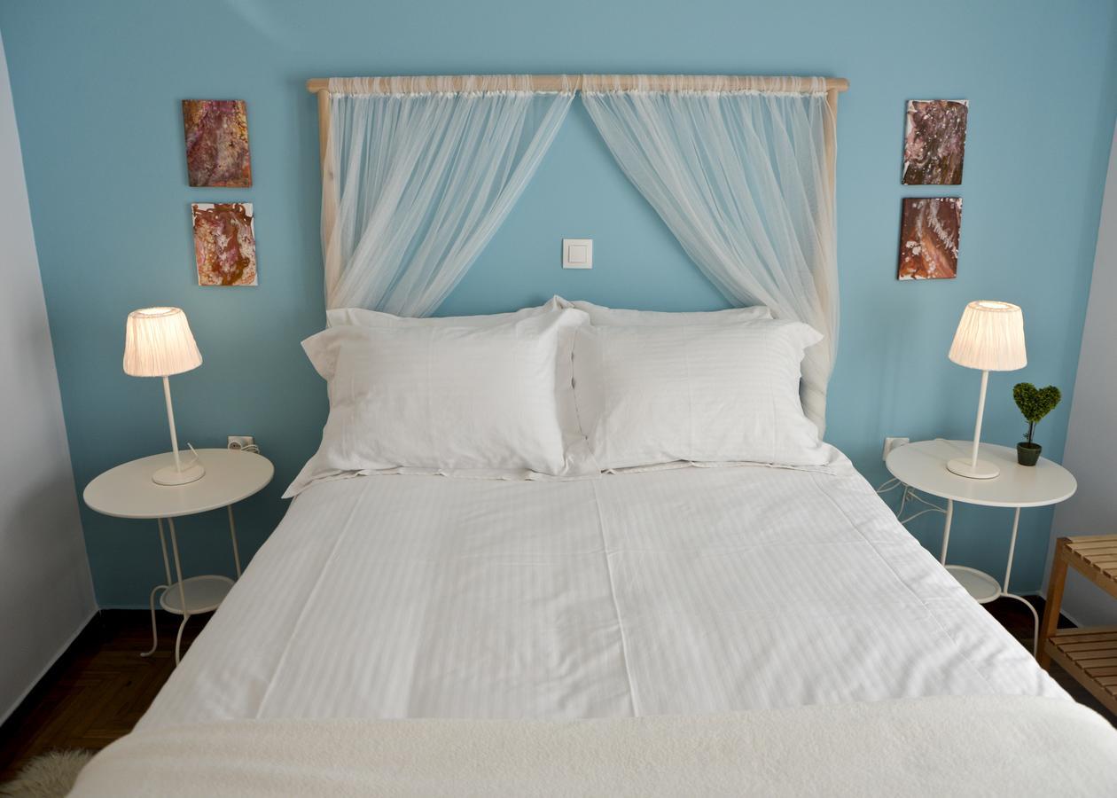 Meros - Athenian Residencies * Ateny